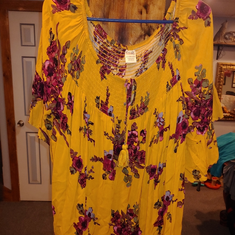 Women's plus size top W#92